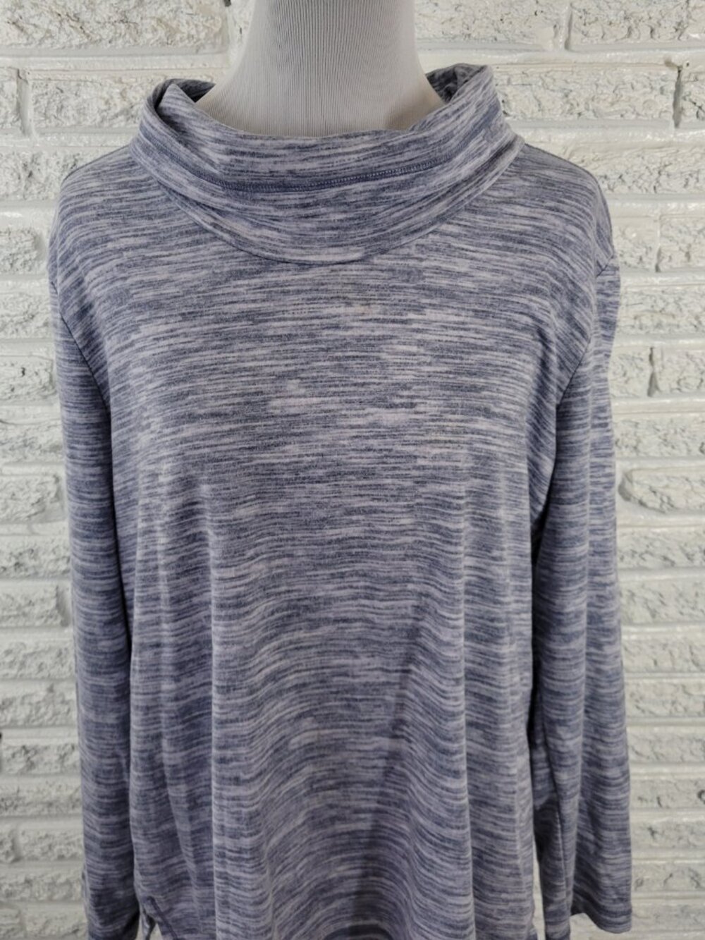 Karen Scott Sport Women’s XL Top Blue Heather Turtleneck Long Sleeve BLU254E - Picture 3 of 10